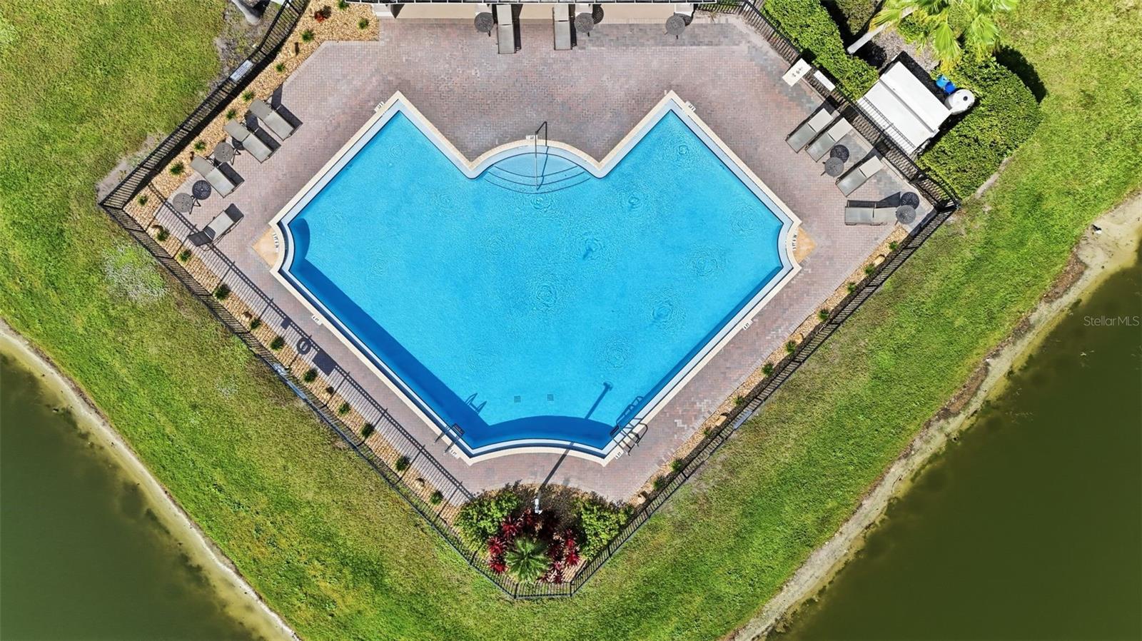 2275 VICTORIA FALLS DR