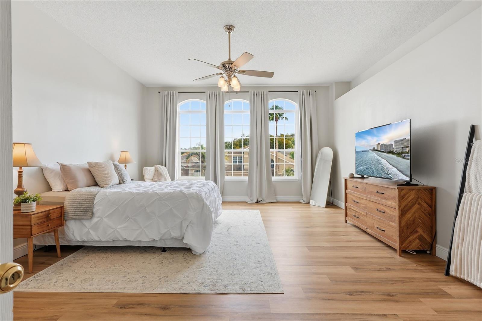 1718 WHITE HERON BAY CIR