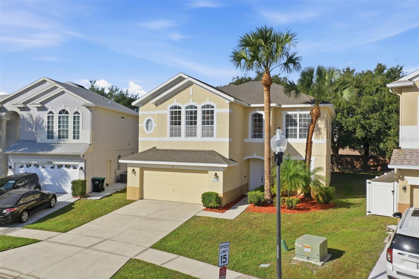 1718 WHITE HERON BAY CIR