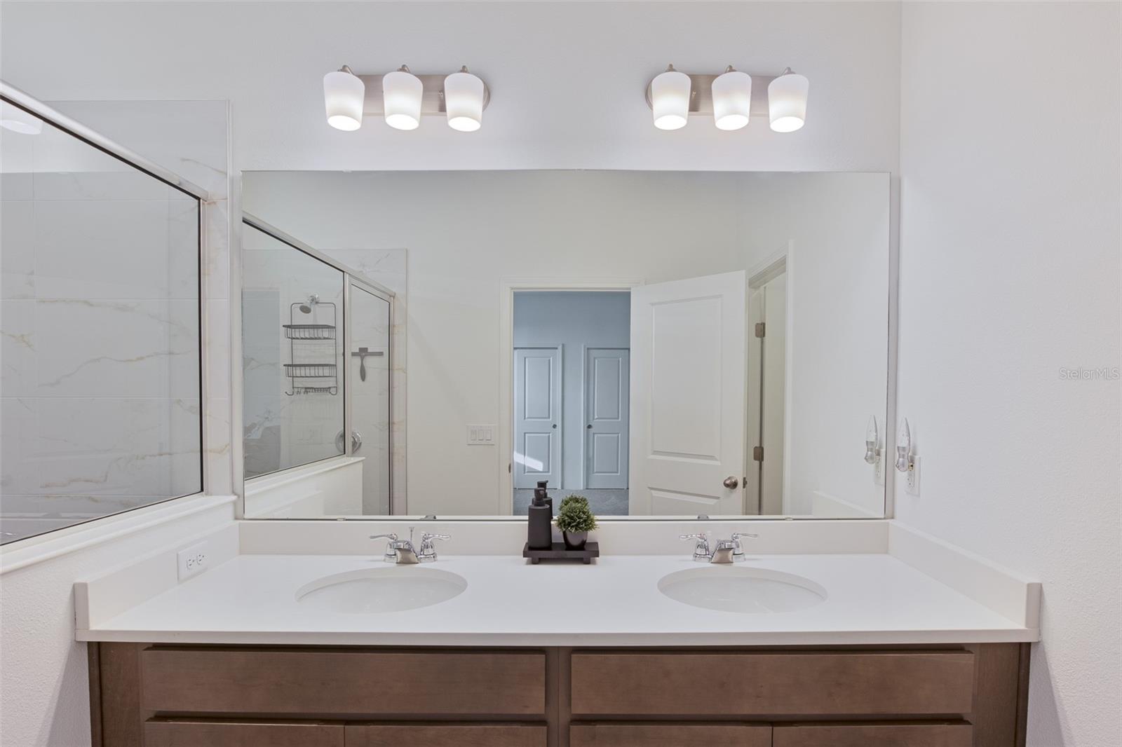 2221 JUNIPER BERRY DR