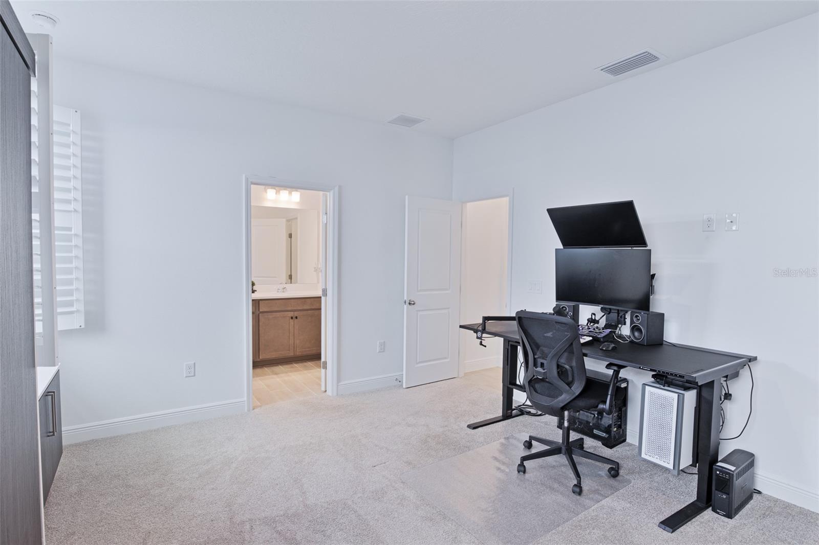 2221 JUNIPER BERRY DR