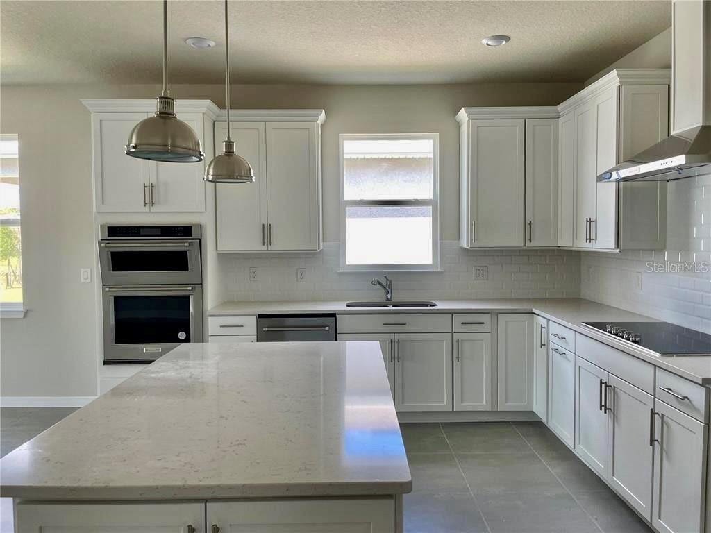 5066 SPARKLING WATER WAY