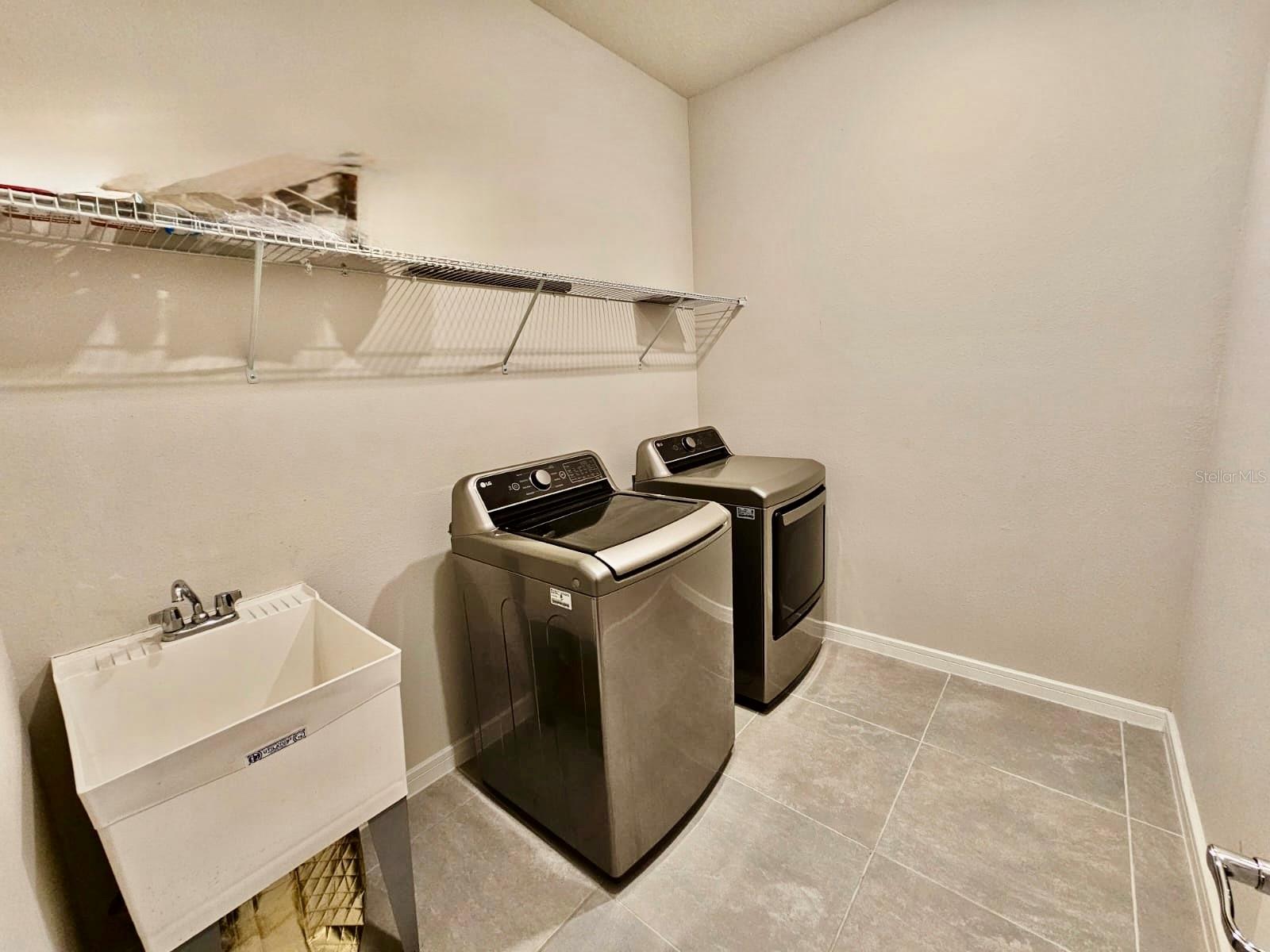 5066 SPARKLING WATER WAY