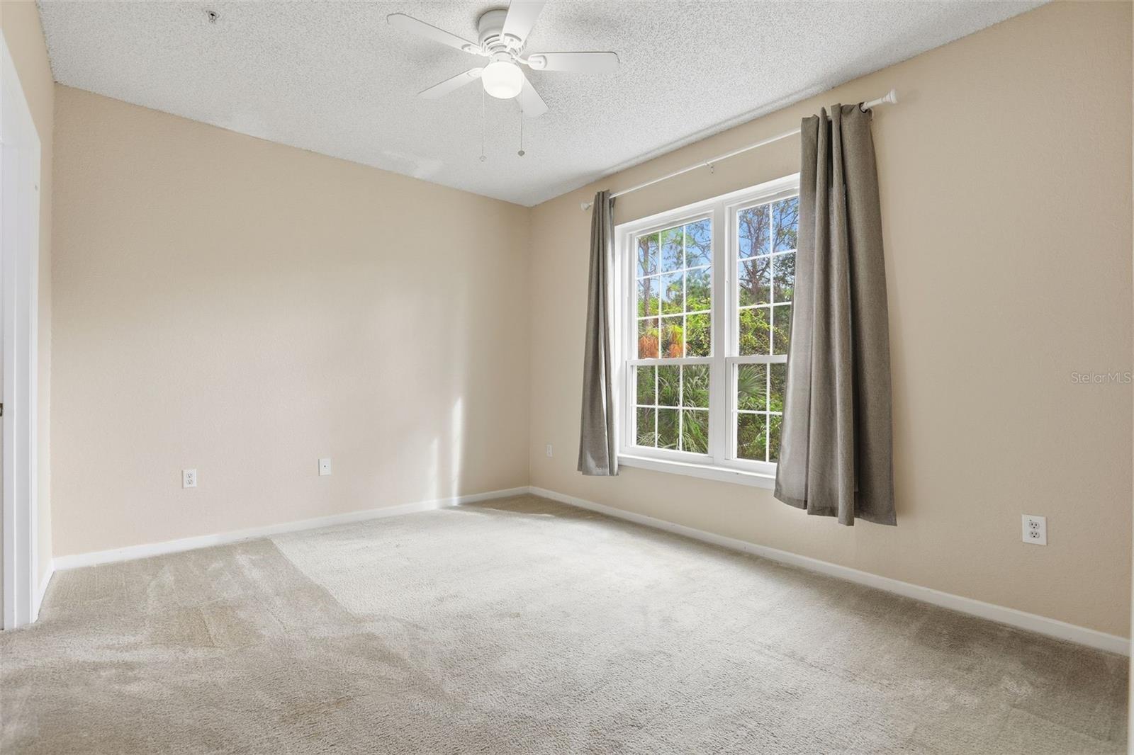 13103 MULBERRY PARK DR #829