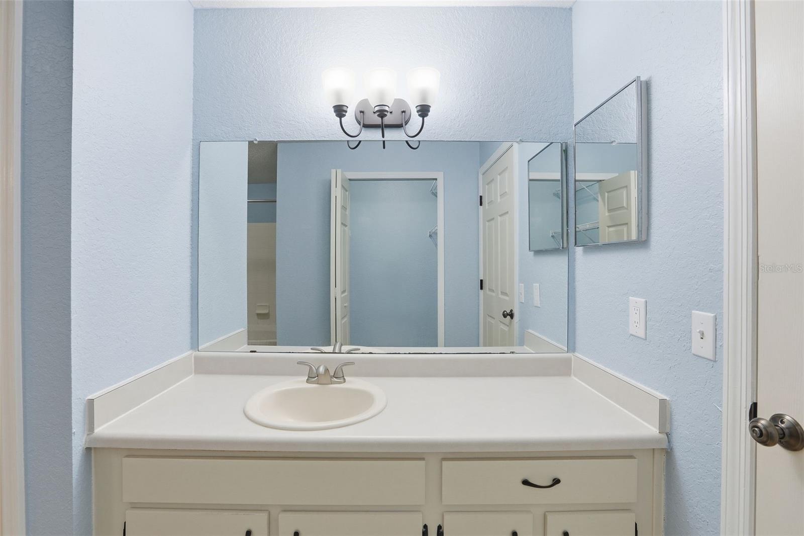 13103 MULBERRY PARK DR #829