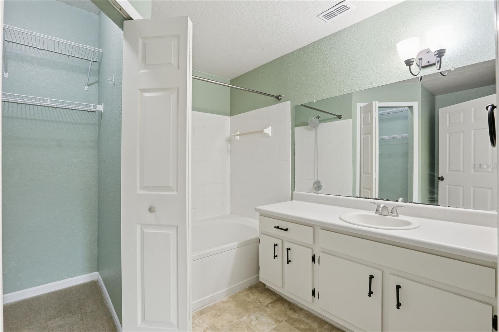 13103 MULBERRY PARK DR #829