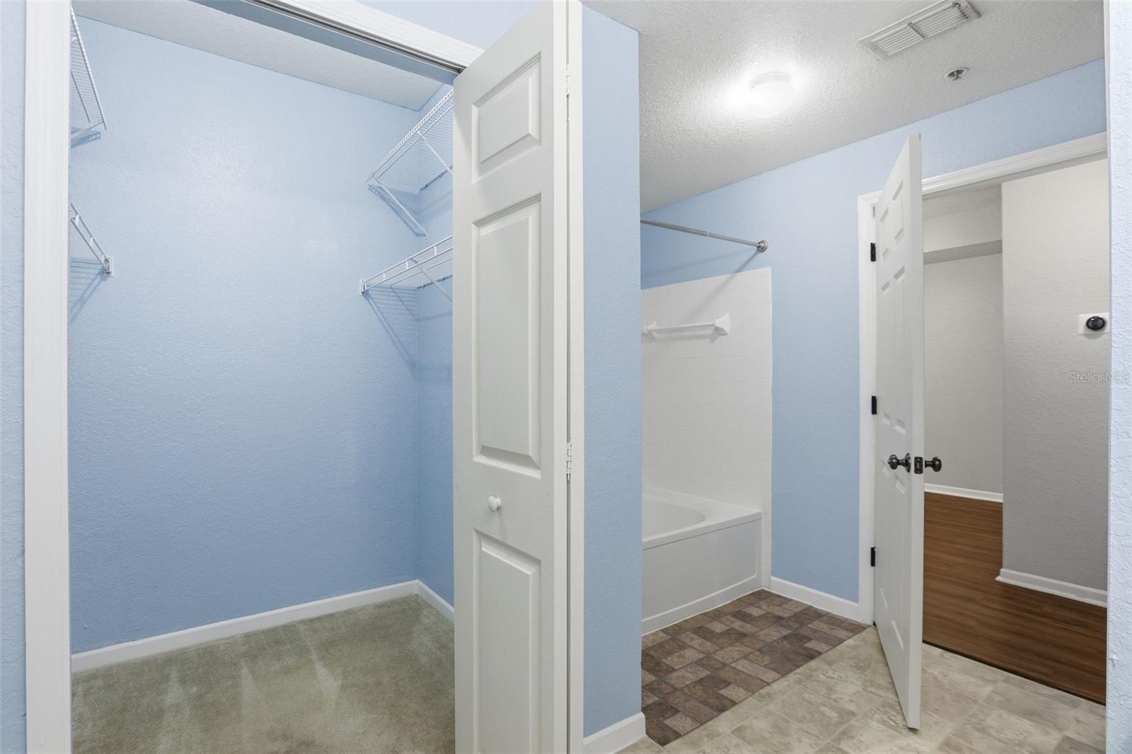 13103 MULBERRY PARK DR #829