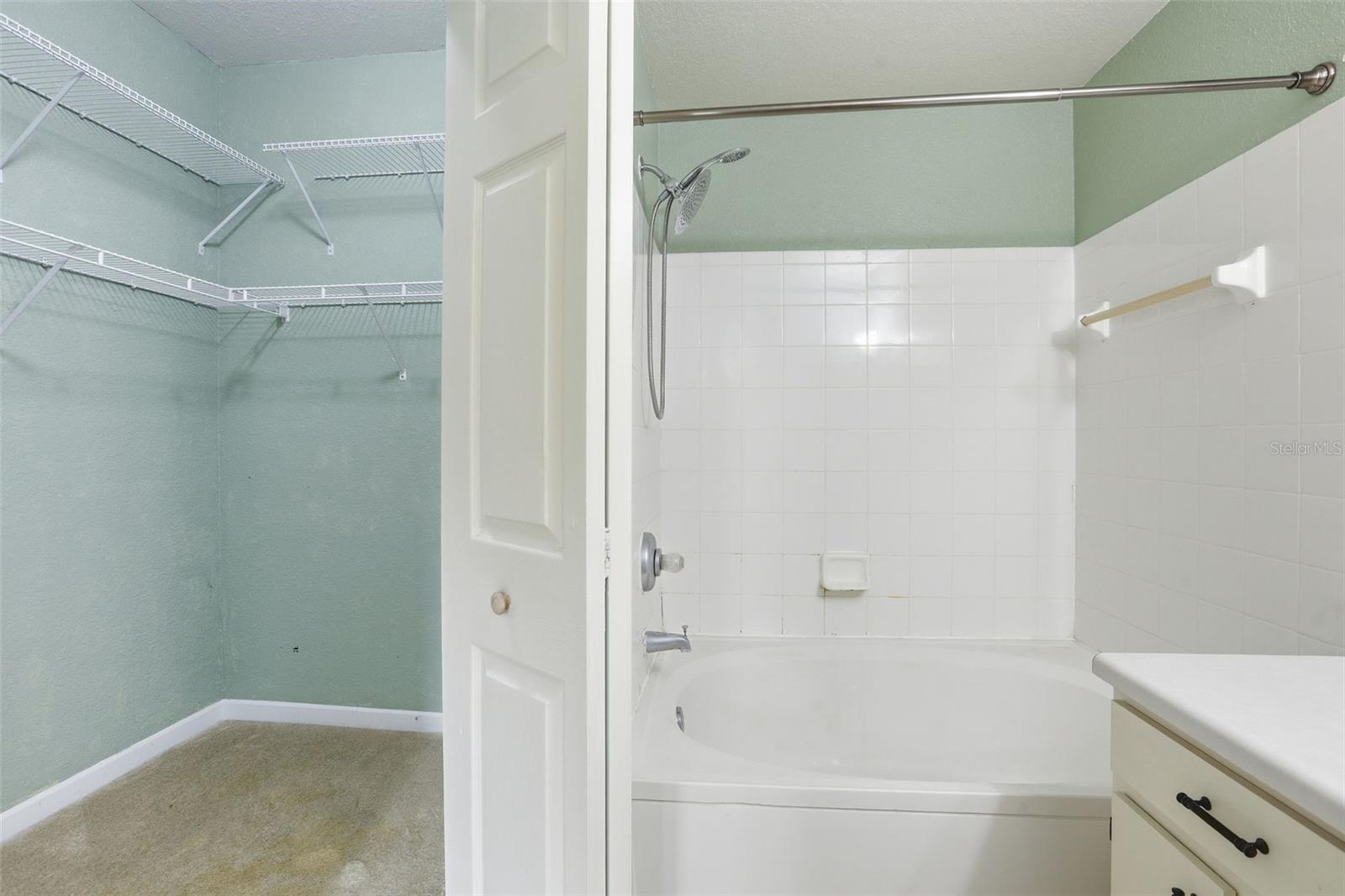 13103 MULBERRY PARK DR #829