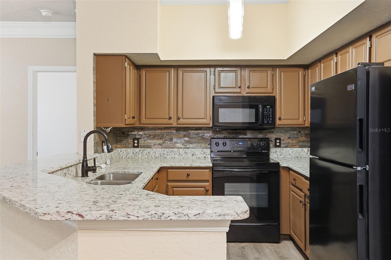 13103 MULBERRY PARK DR #829