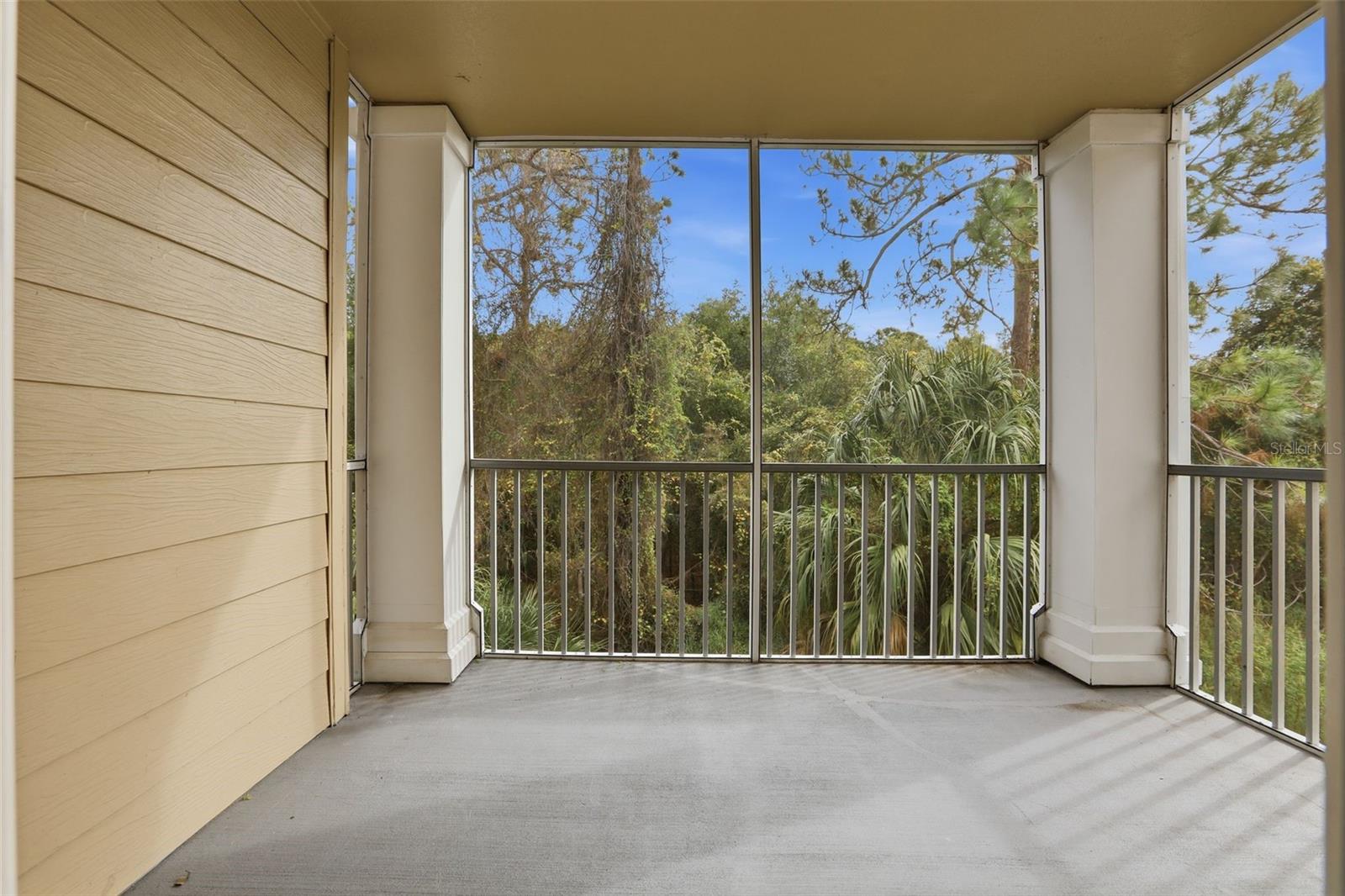 13103 MULBERRY PARK DR #829