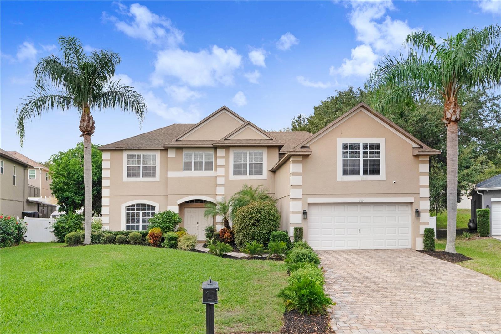 207 LARGOVISTA DR