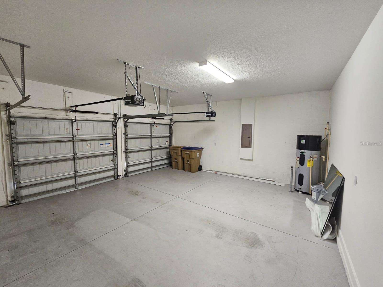 3059 BEAVER CREEK DR