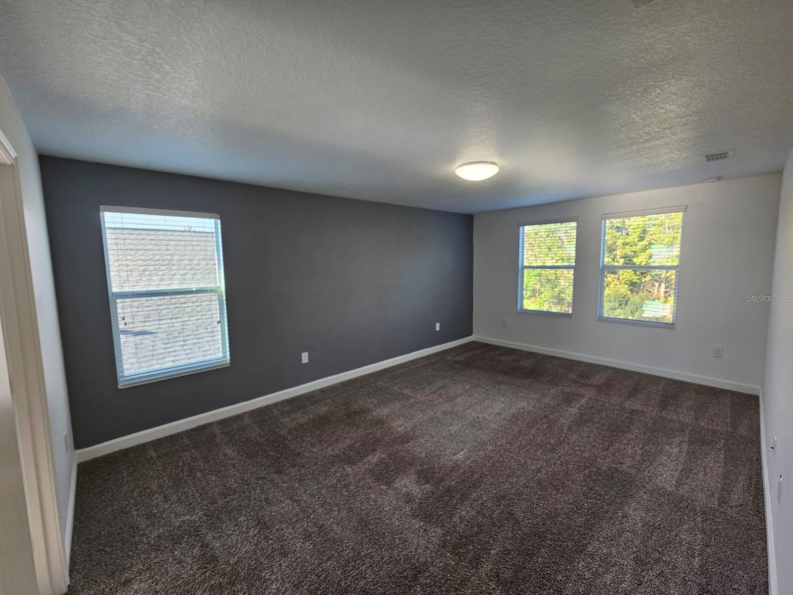 3059 BEAVER CREEK DR