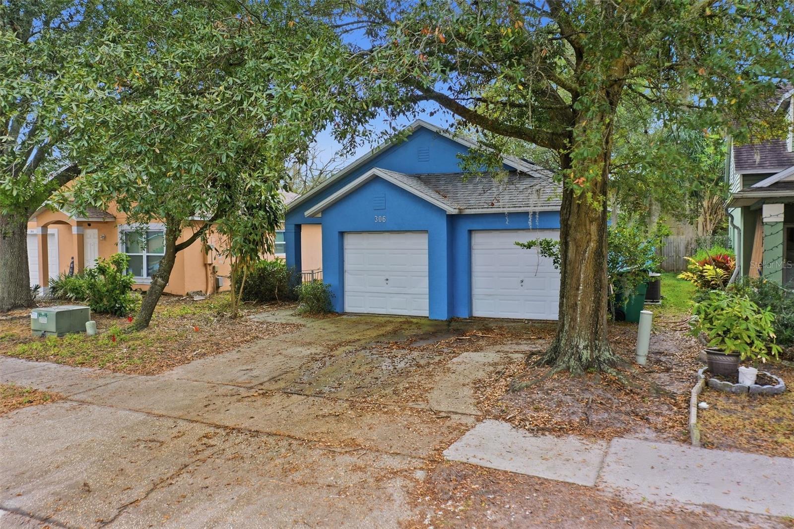 306 DANIELS POINTE DR