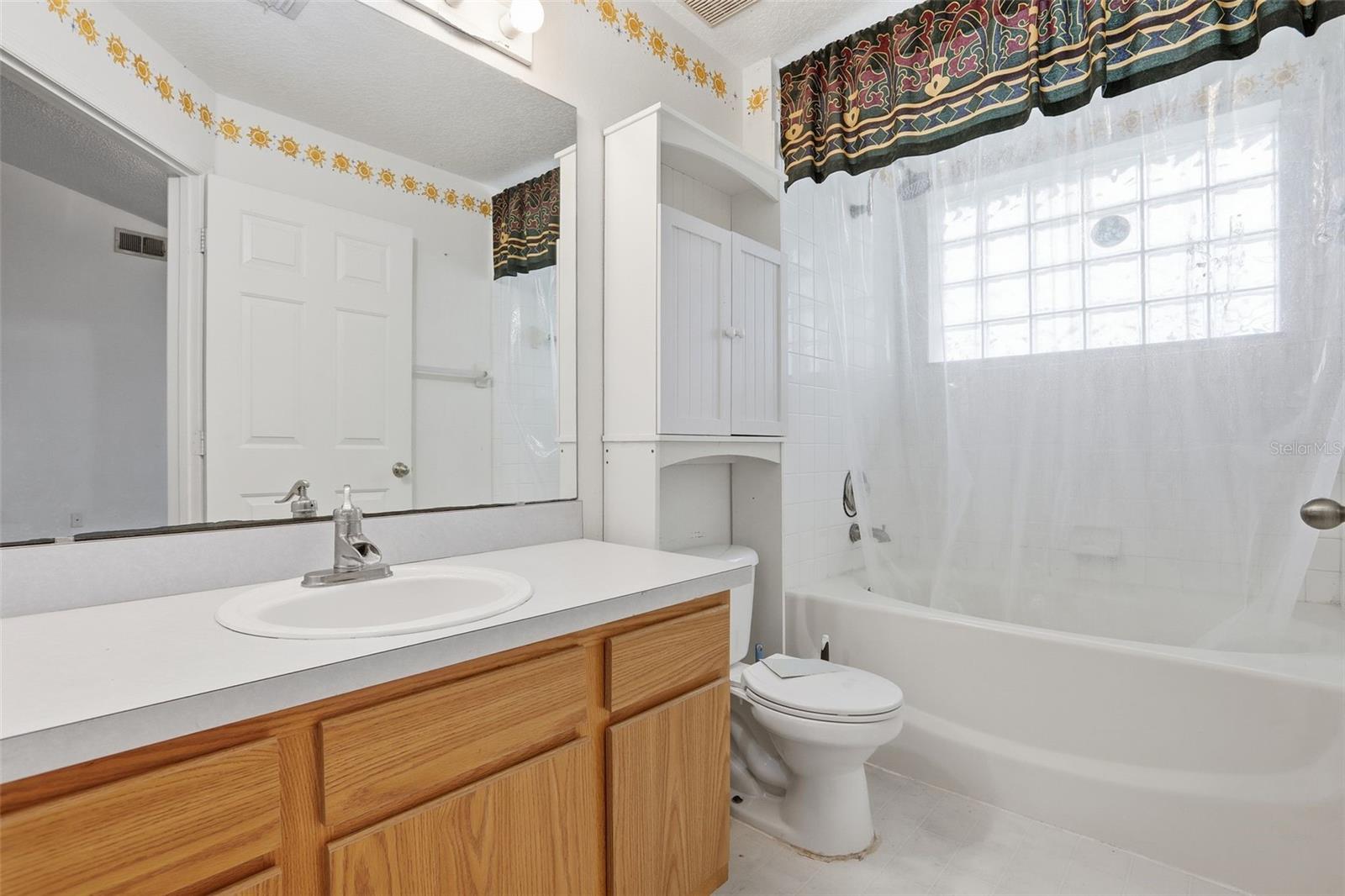 306 DANIELS POINTE DR