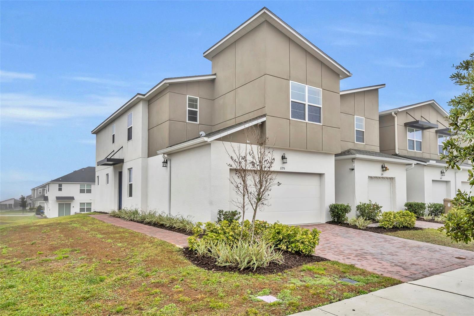 1195 BOARDWALK PL