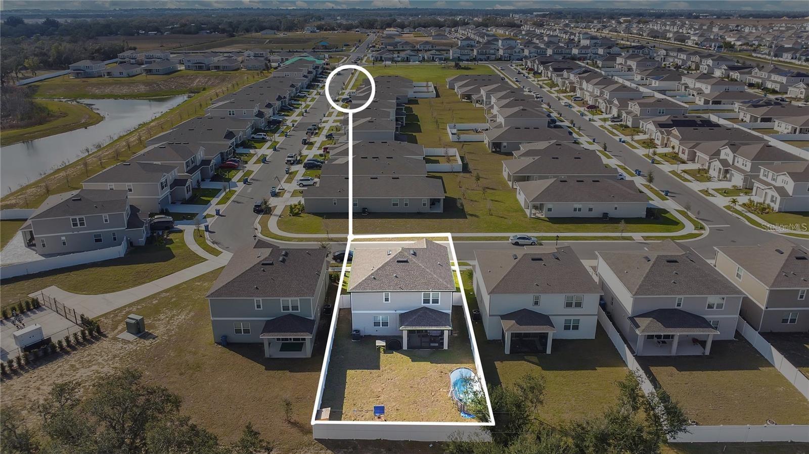 682 HERITAGE SQUARE DR