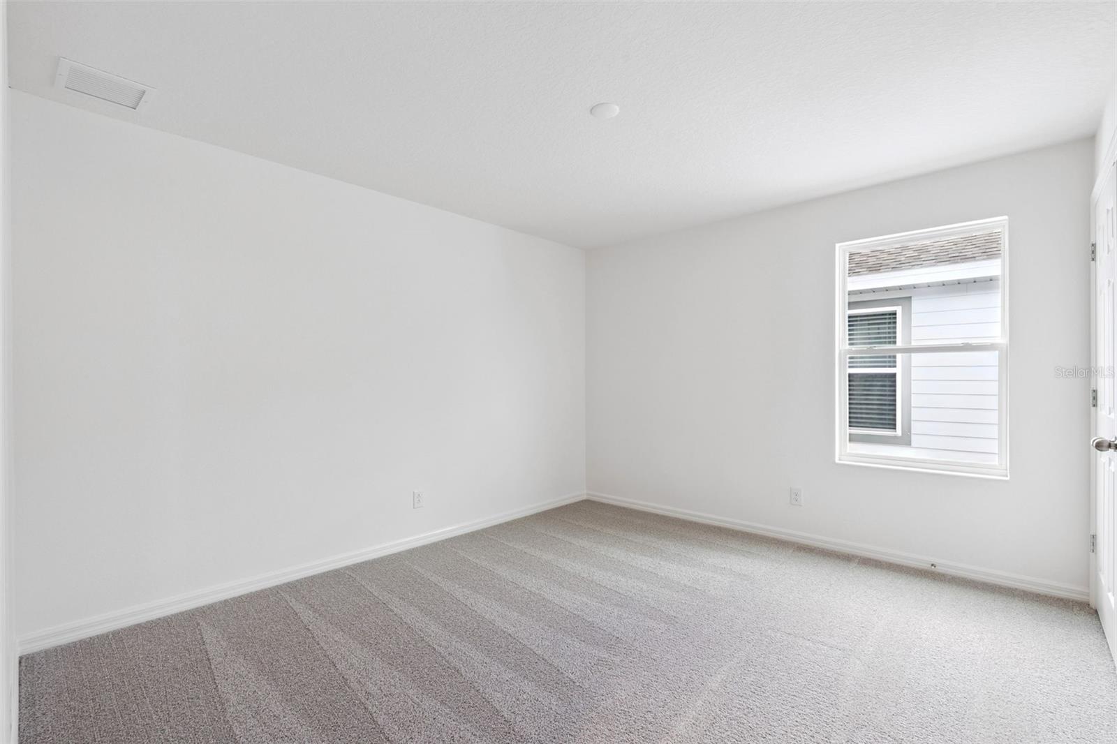 7028 ROLLING LEAF RD