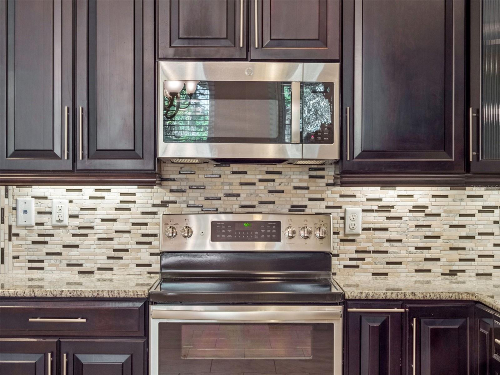 3697 CHANDLER ESTATES DR