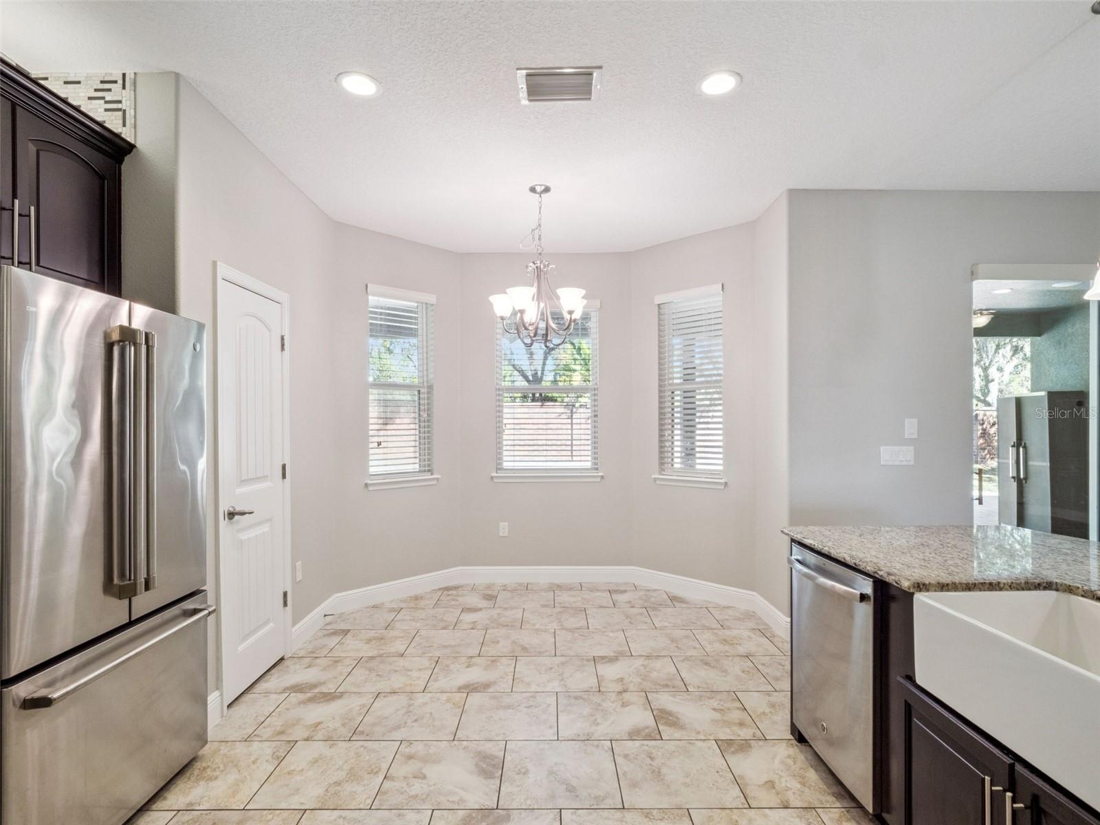 3697 CHANDLER ESTATES DR