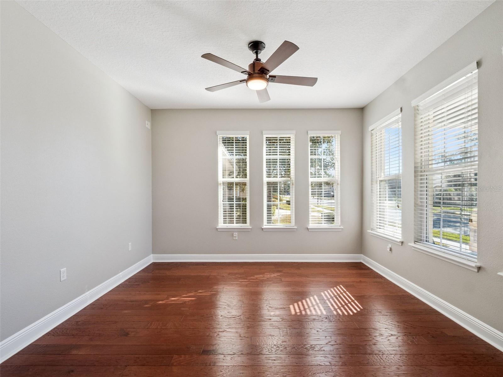 3697 CHANDLER ESTATES DR