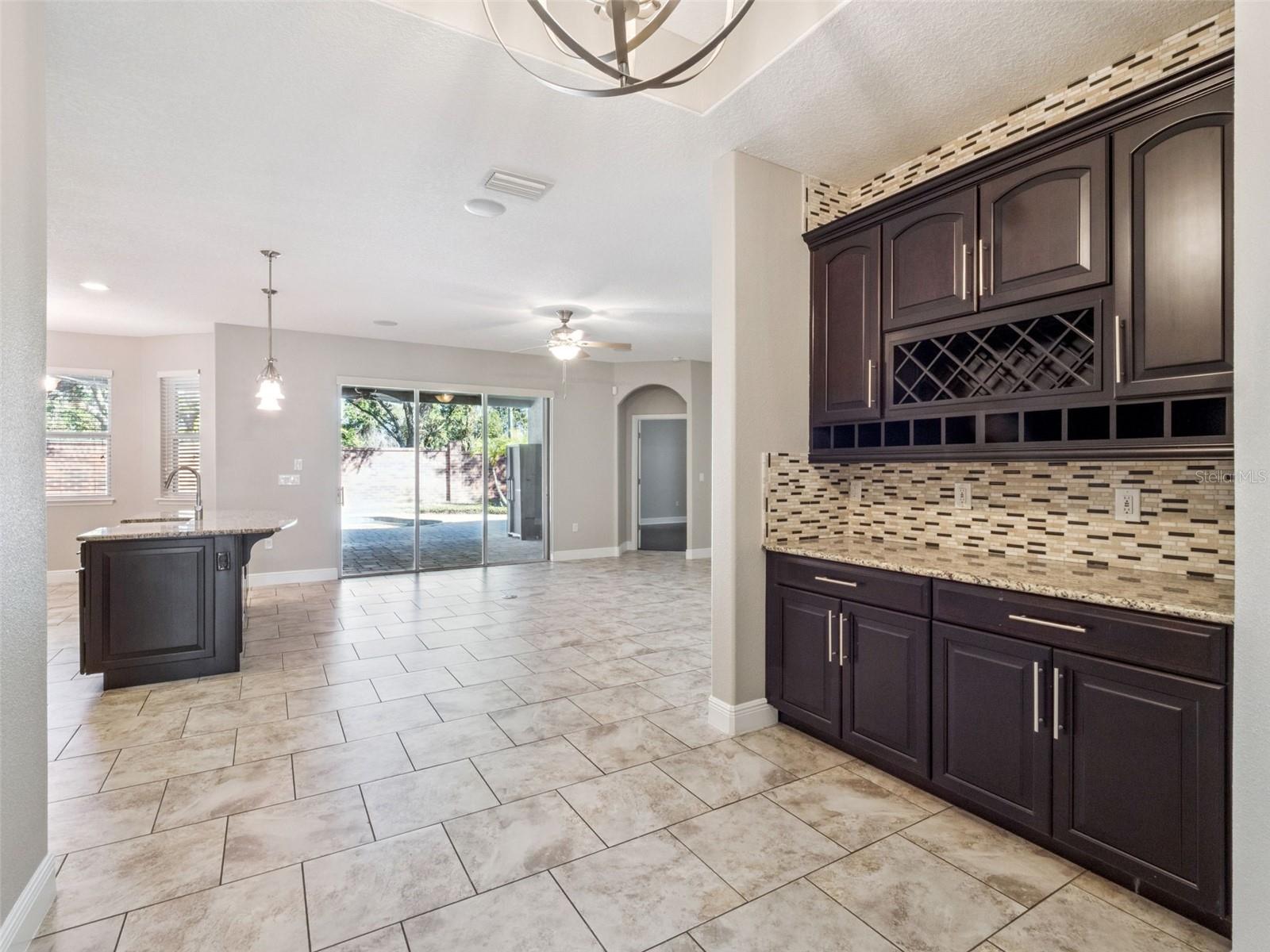 3697 CHANDLER ESTATES DR