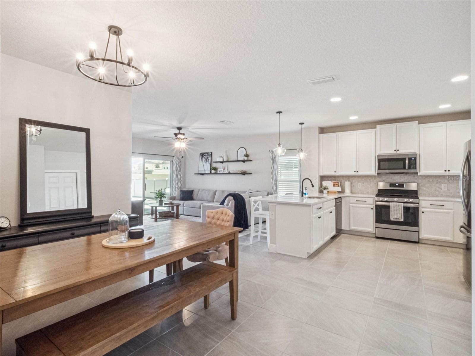 1040 GOLDEN DAWN LOOP