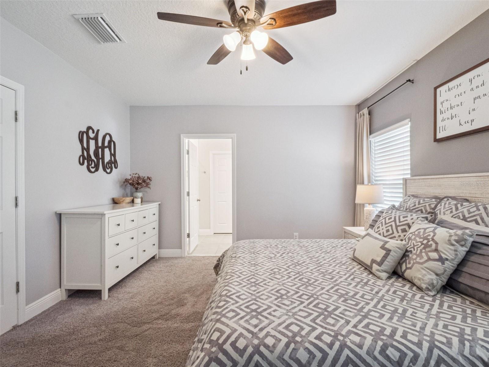 1040 GOLDEN DAWN LOOP