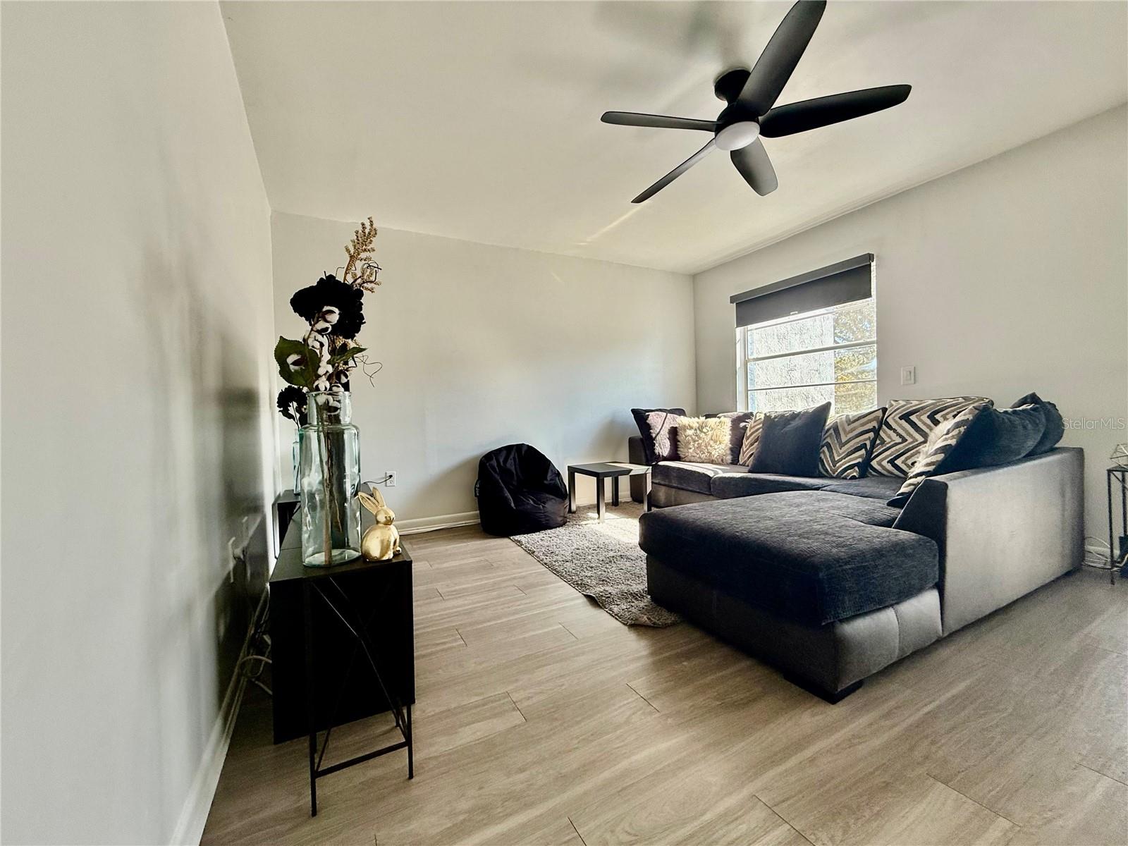 2507 N ALAFAYA TRL #12