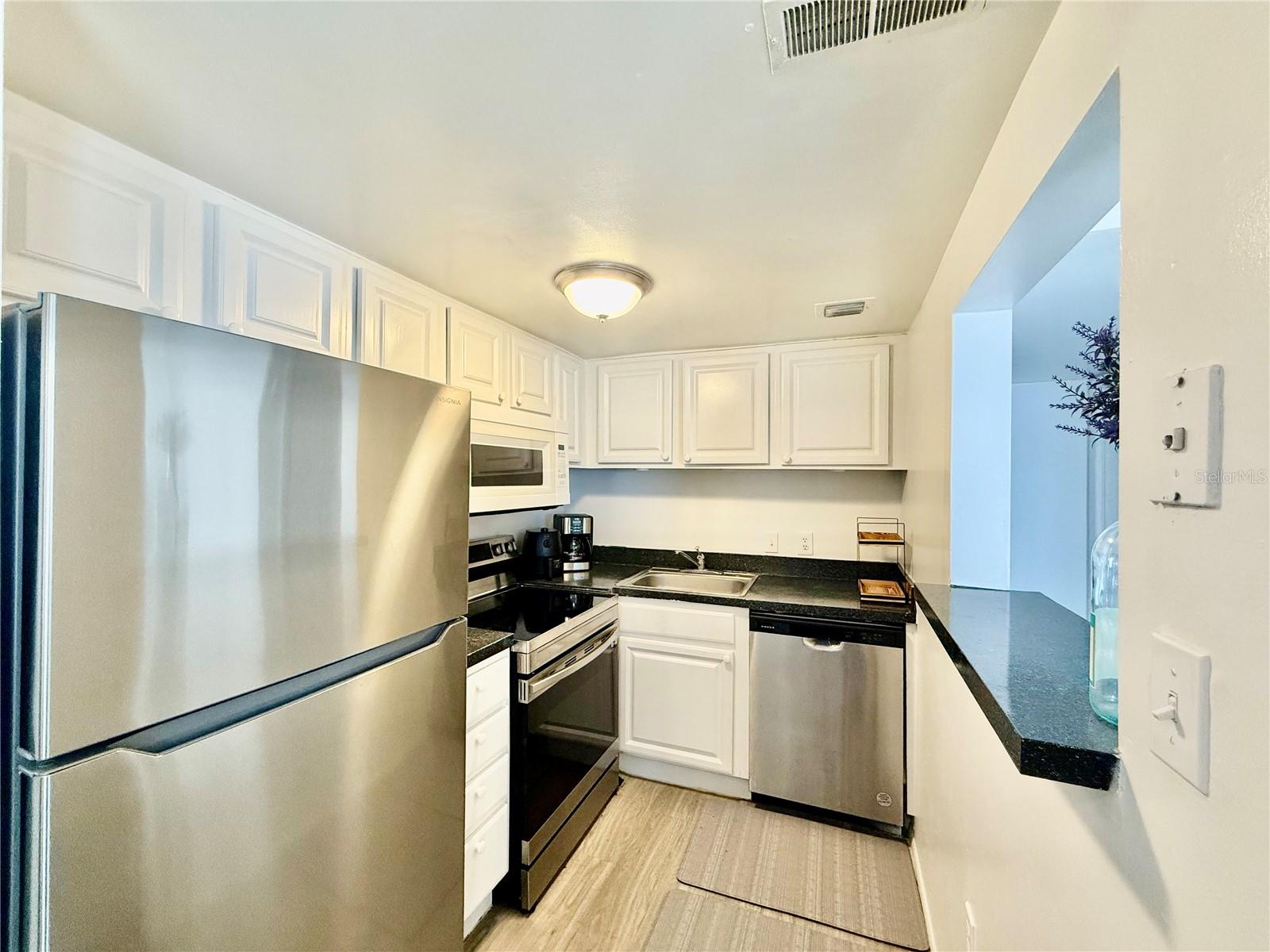 2507 N ALAFAYA TRL #12