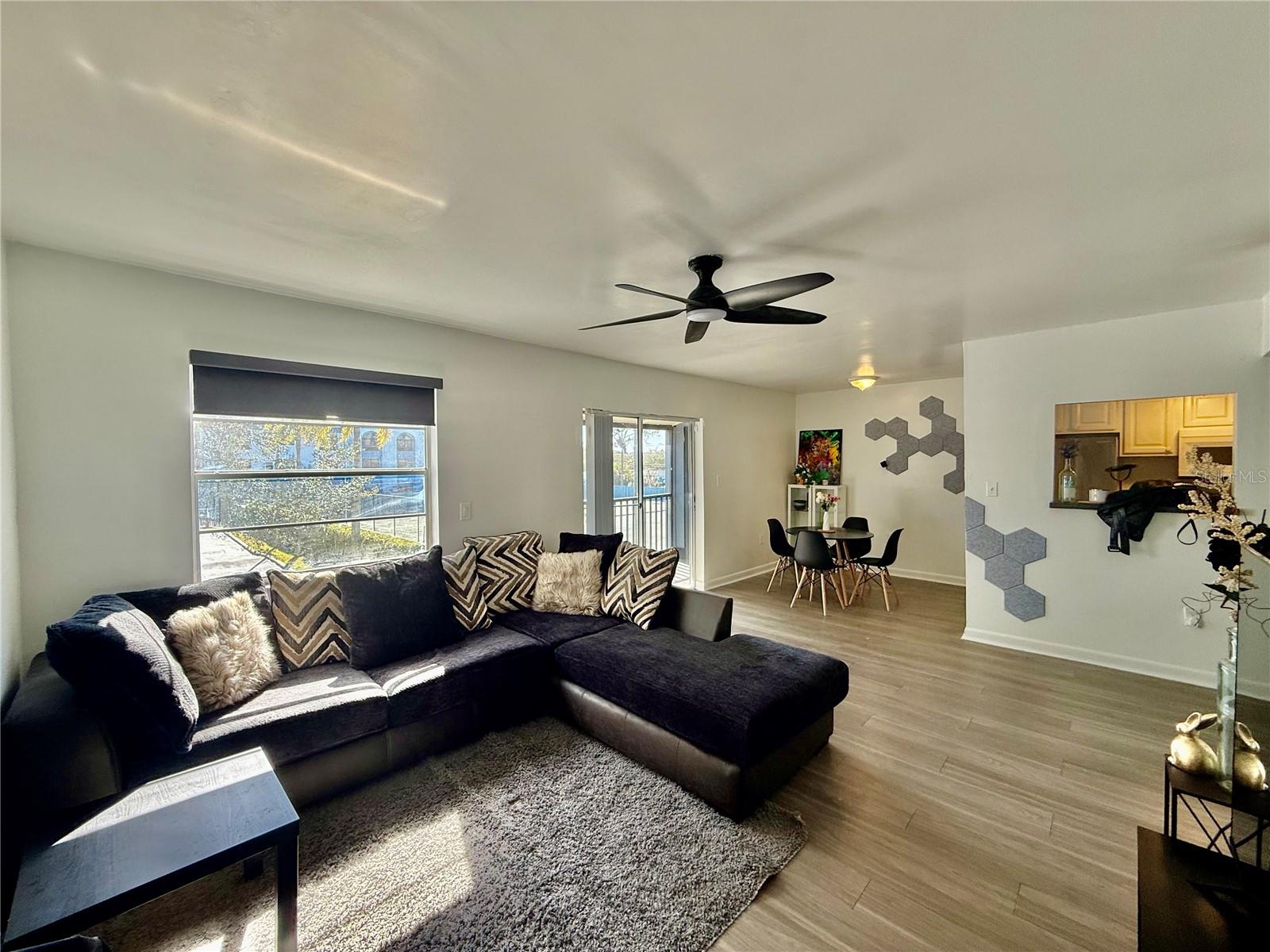 2507 N ALAFAYA TRL #12