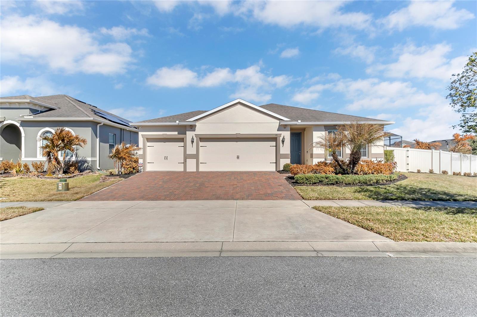 121 WHIRLAWAY DR