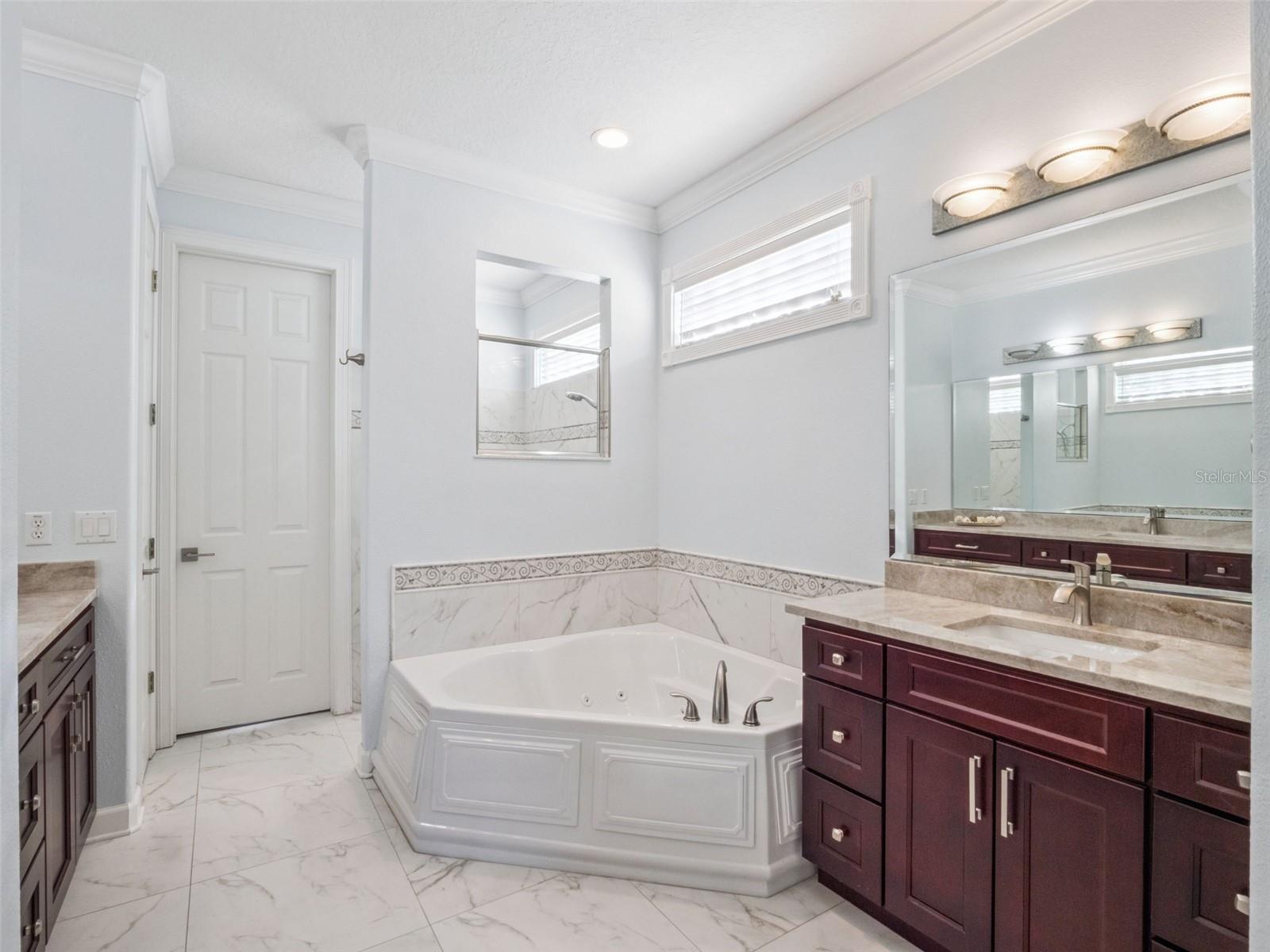 2500 SAINT IGNATIOUS CT