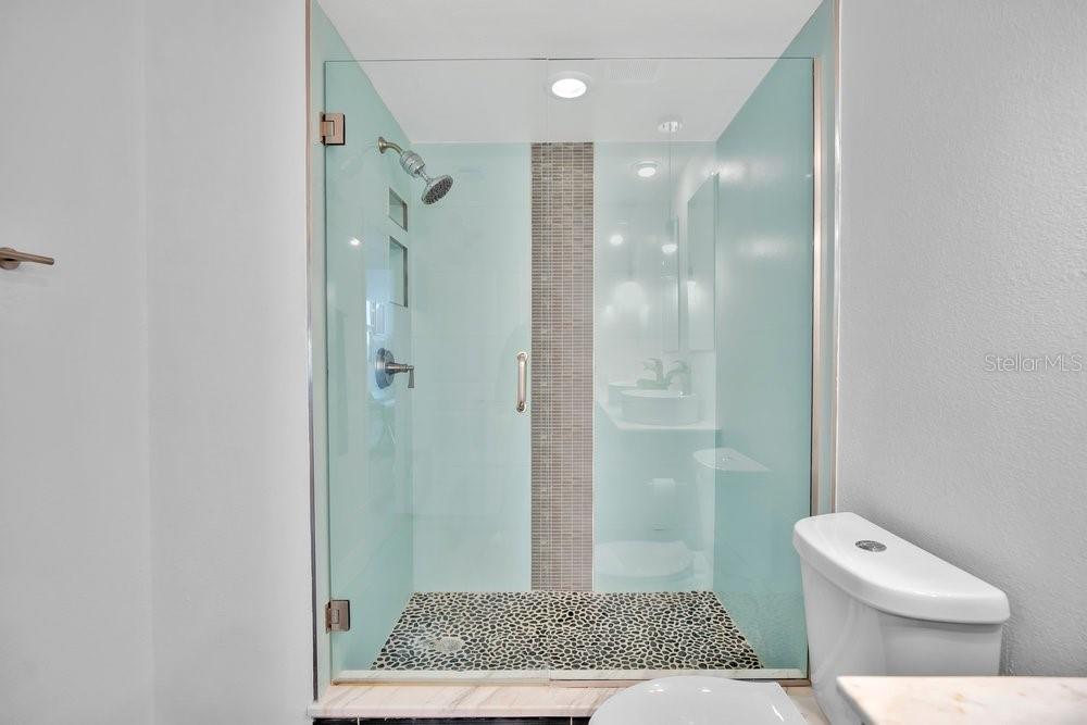 322 E CENTRAL BLVD #1005