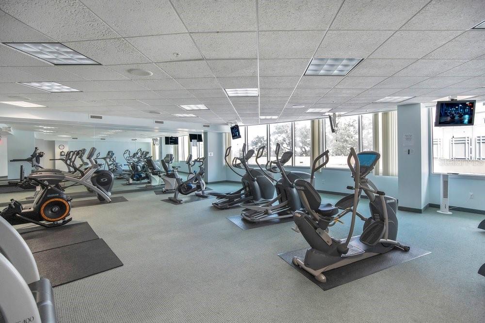 322 E CENTRAL BLVD #1005