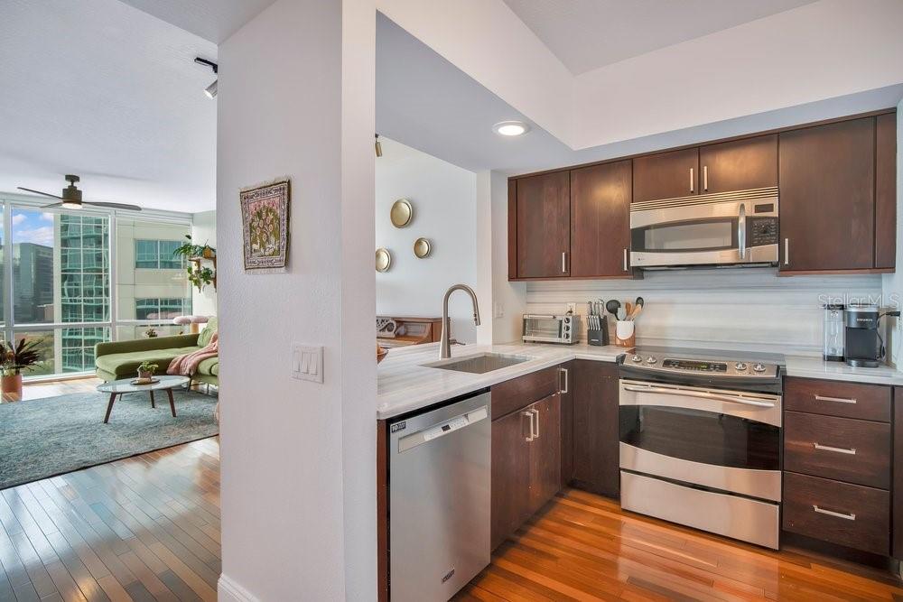 322 E CENTRAL BLVD #1005