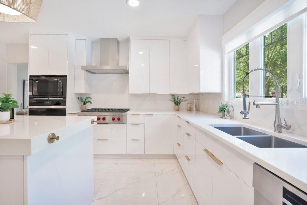 1651 WESTCHESTER AVE