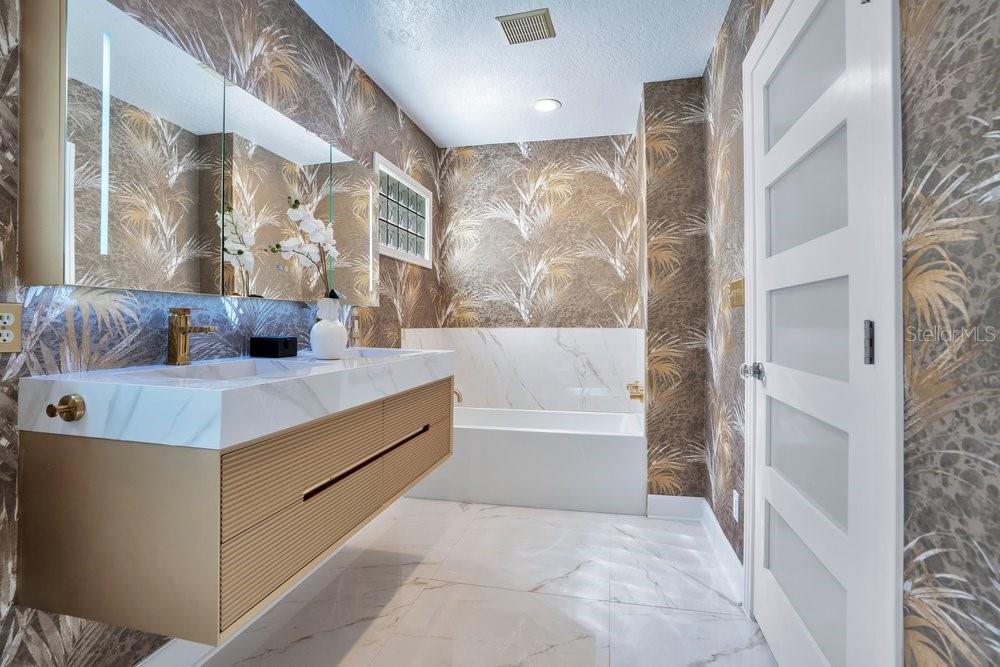 1651 WESTCHESTER AVE