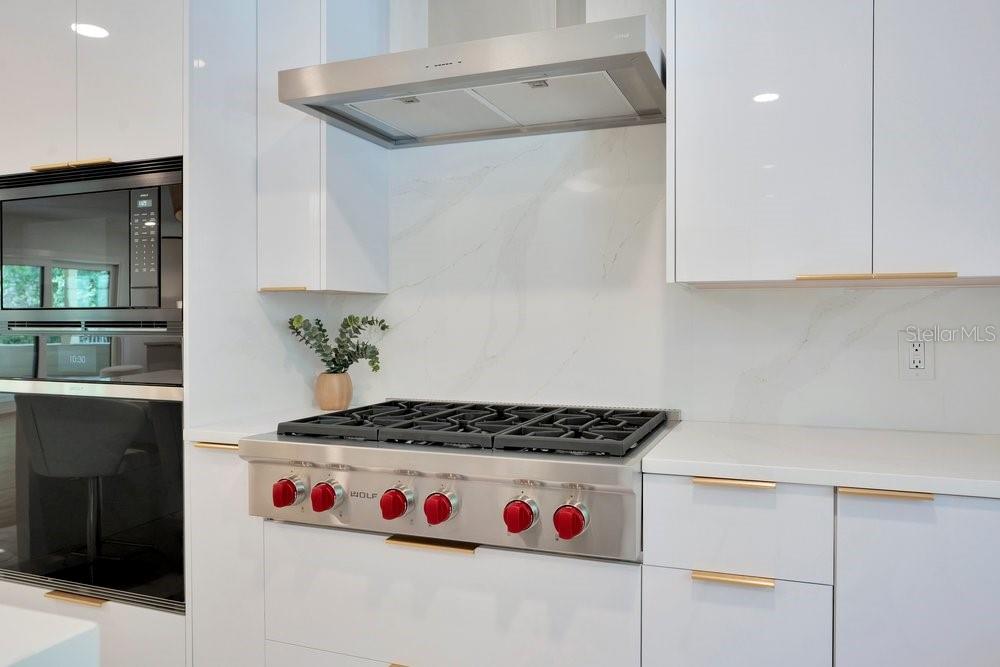 1651 WESTCHESTER AVE