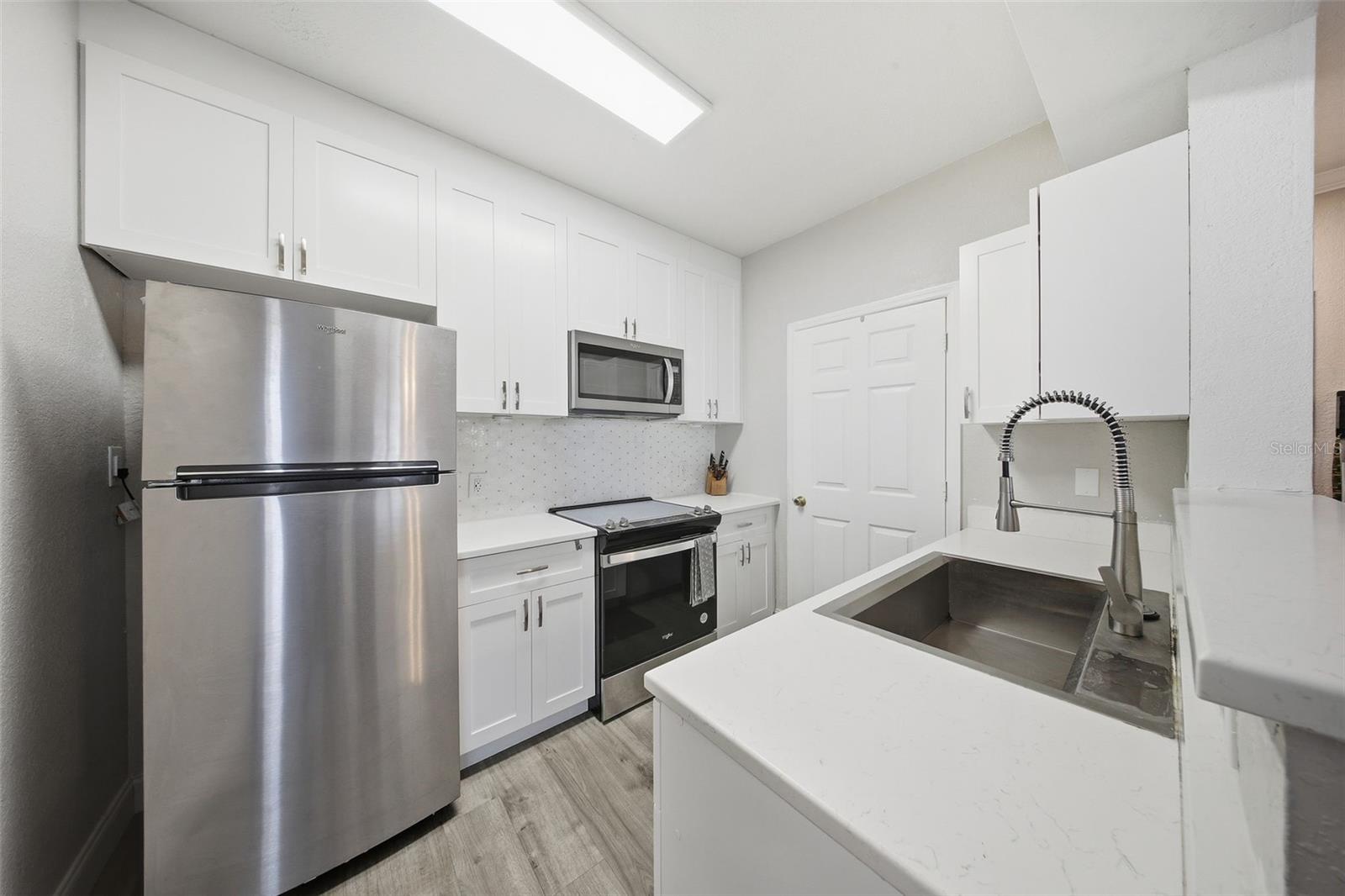 3702 PALM DESERT LN #5421