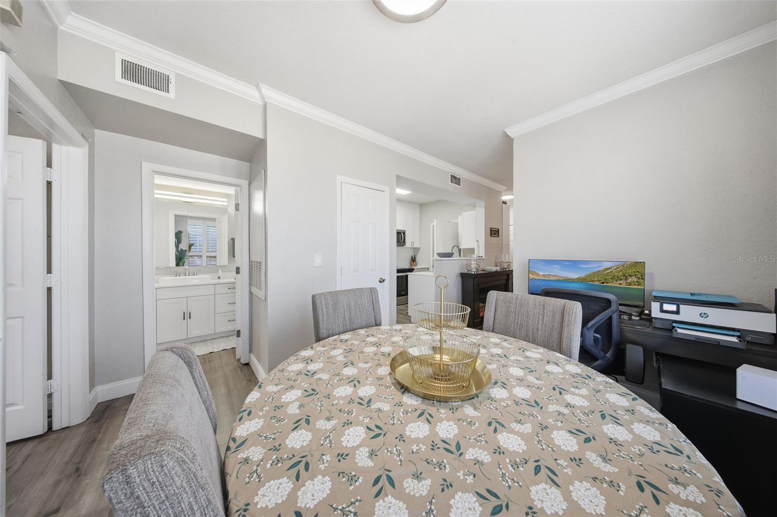 3702 PALM DESERT LN #5421