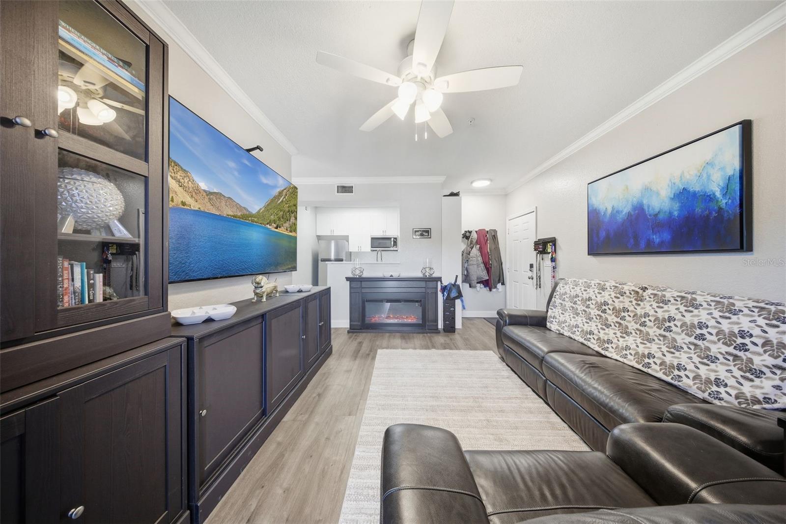 3702 PALM DESERT LN #5421