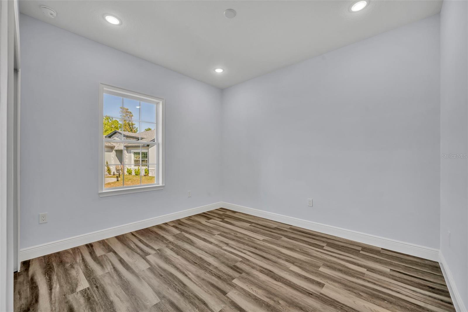 256 HIBISCUS LN