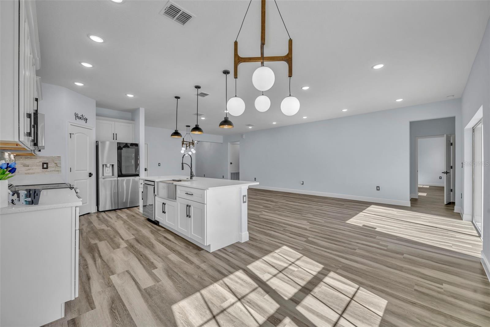 256 HIBISCUS LN