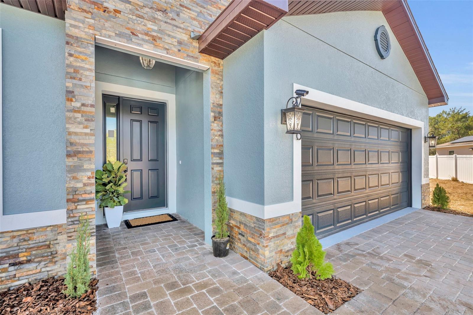 256 HIBISCUS LN