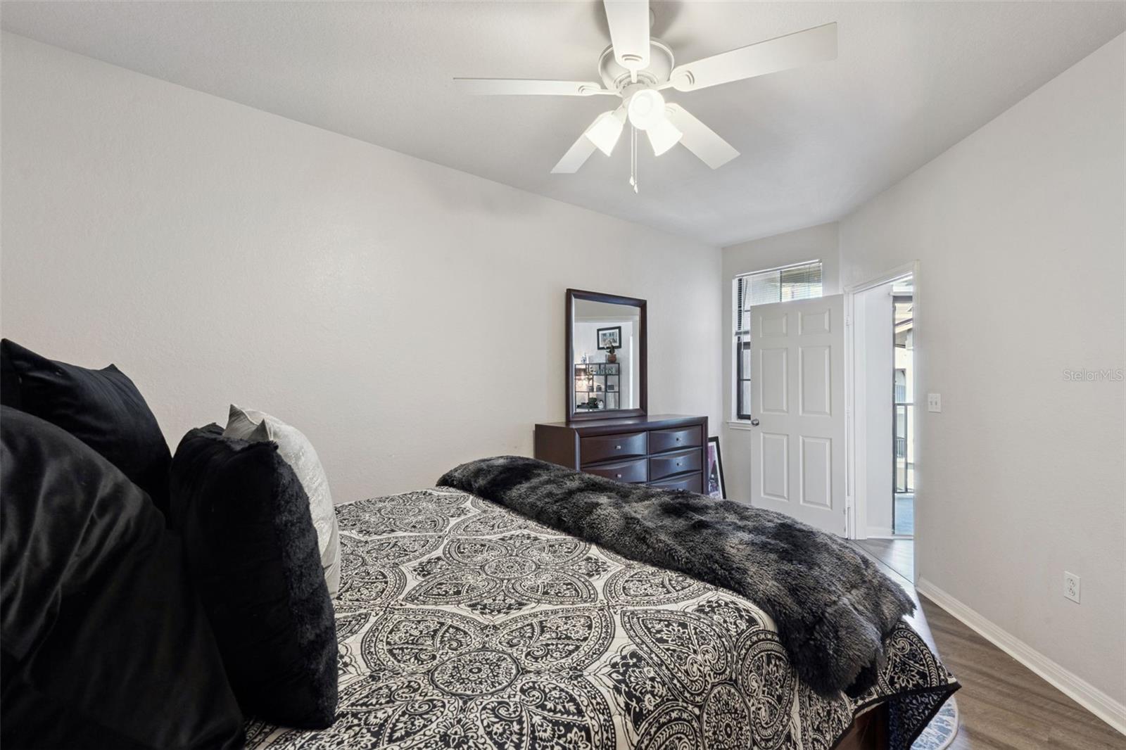 911 N ORANGE AVE #509