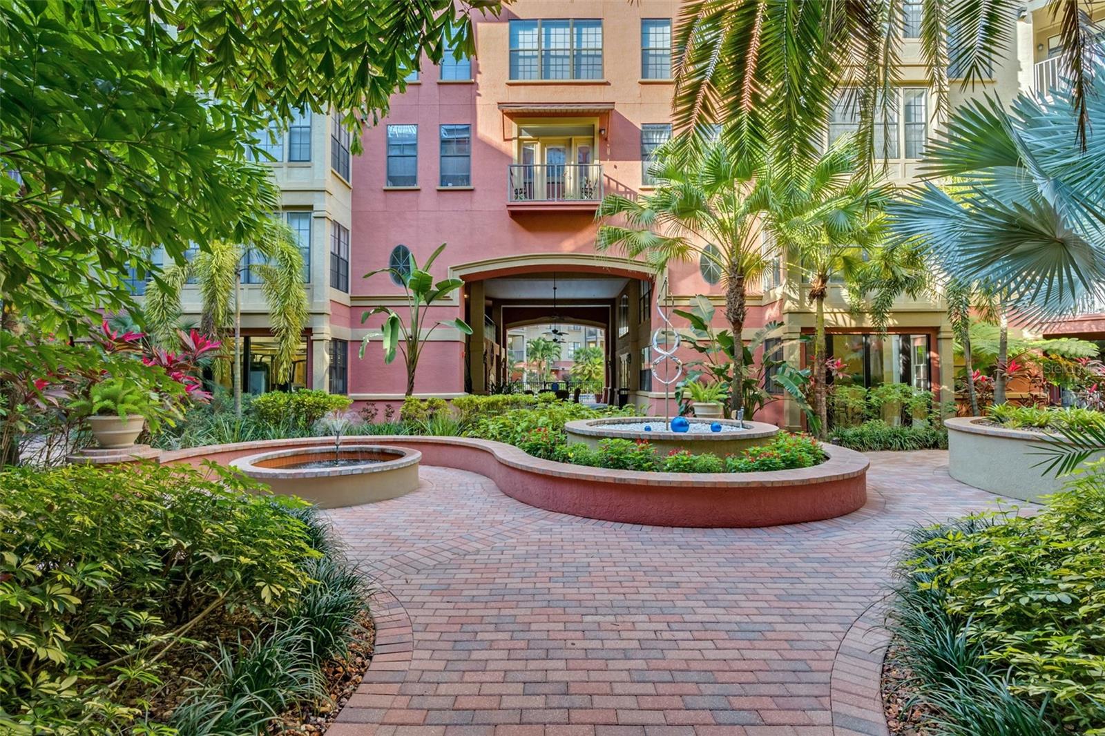 911 N ORANGE AVE #509