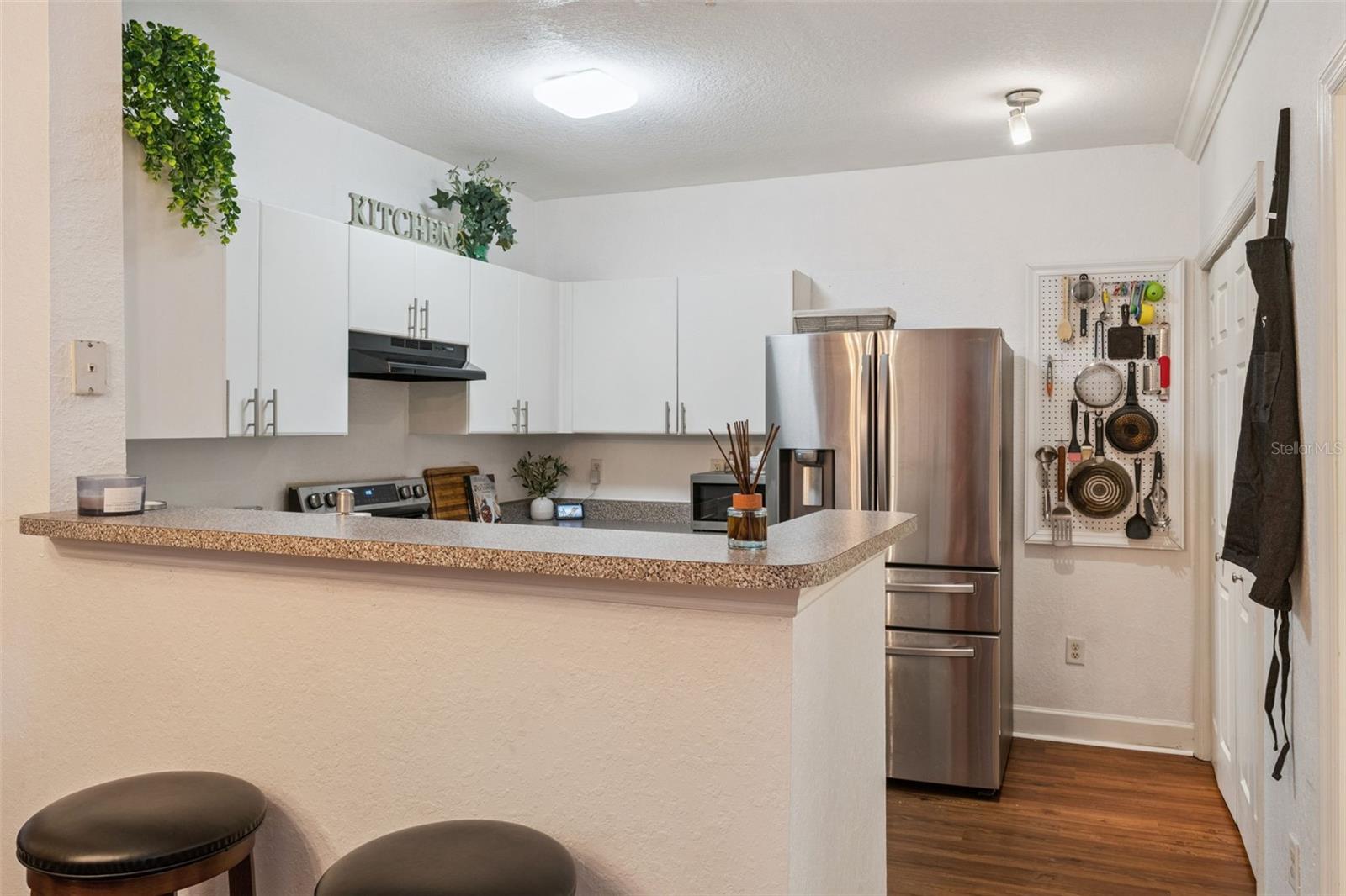 202 E SOUTH ST #2039