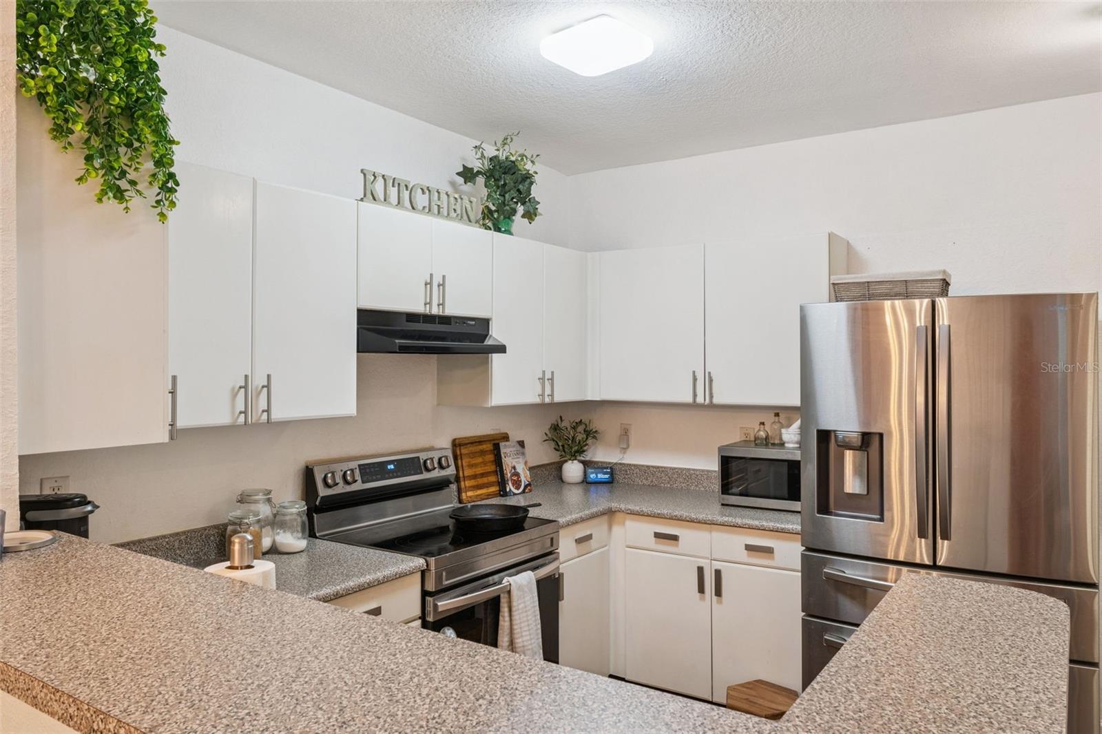 202 E SOUTH ST #2039