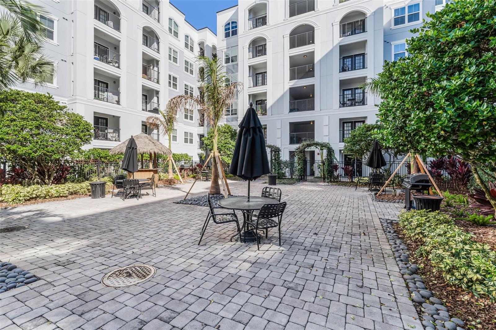 202 E SOUTH ST #2039